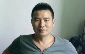 束洪：追求传统与现代的融合！